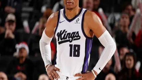 纳达尔逆境翻盘，击败沙波夺魁，西班牙荣耀闪耀加拿大赛